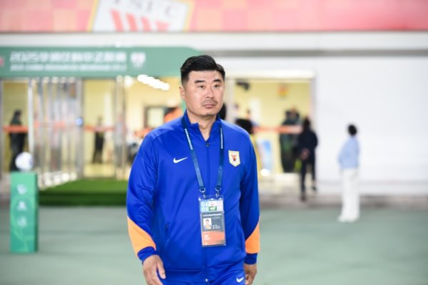 鲁媒：泰山24东说念主参加合练五外助都可出场 韩鹏时间神思B队比赛