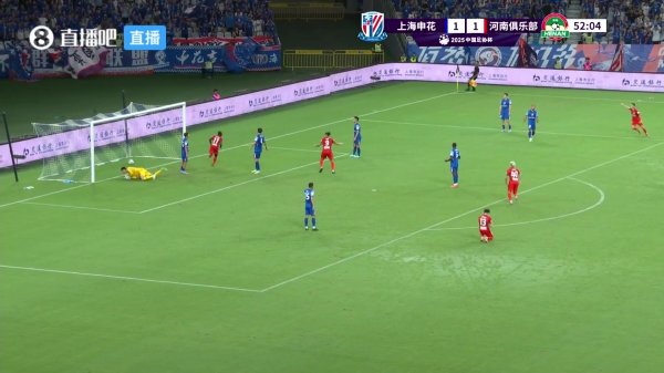河南2-1反超申花！钟义浩边路传中，阿奇姆彭头球抢戳破门