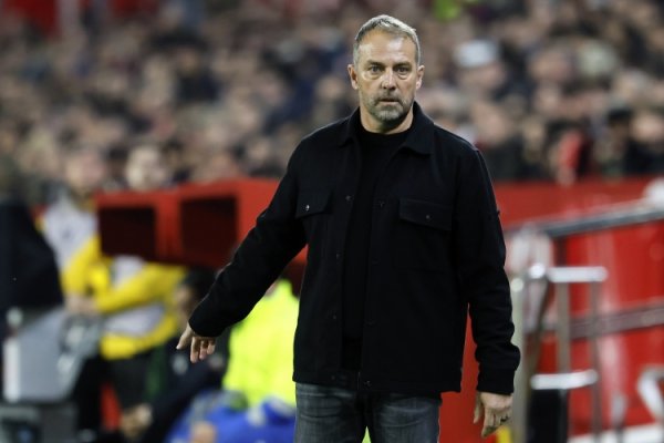 世体：巴萨以为夏窗临了15天可能有球员离队，届时队内定位更清醒