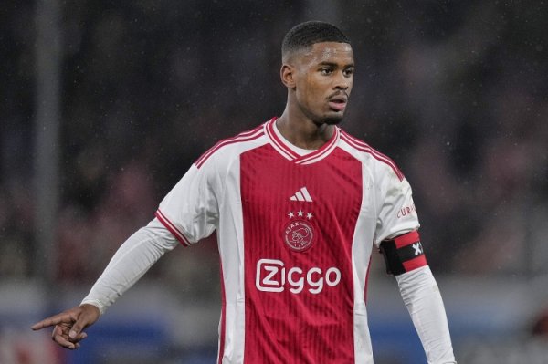 哈托牙东说念主：切尔西确乎与阿贾克斯赢得关连，也在与球员进行酌量