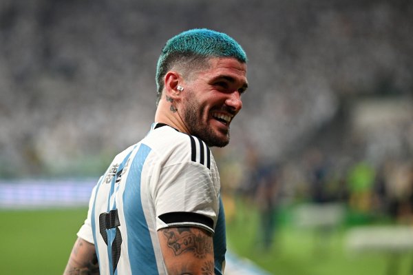 德保罗：一直梦念念能与梅西在合并家俱乐部遵循，每天齐在一说念