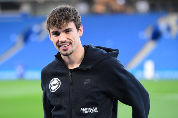 迪马济奥：尤文见地锁定布莱顿中场奥莱利，但仅考虑先租后买