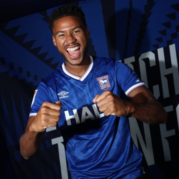 官方：伊普斯维奇再次租赁那不勒斯中场卡尤斯特 据悉总价950万欧