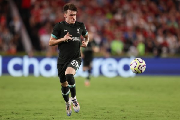 TA：利兹联迥殊利物浦小将本-多克，球员被报价2000万镑