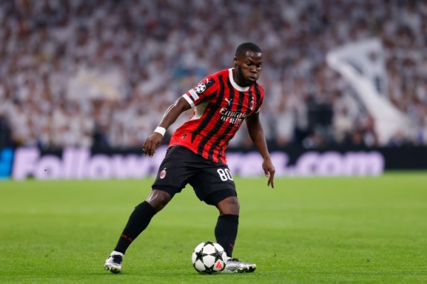 共和报:那不勒斯废弃引进米雷蒂,再走运转与米兰战役谈穆萨转会