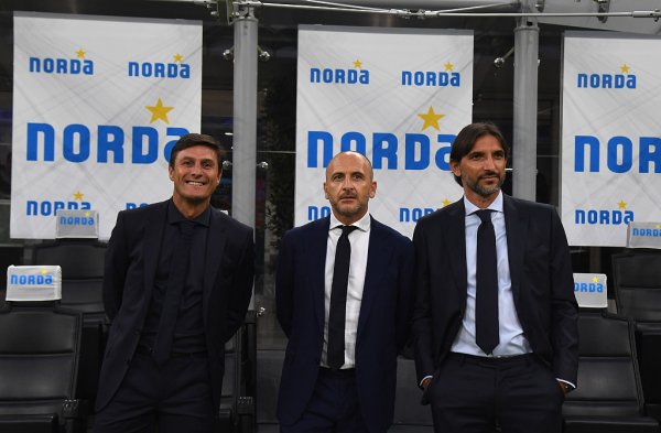 王人体:眉月找总监,对准奥西利奥和琼托利但前者想留国米后者婉拒