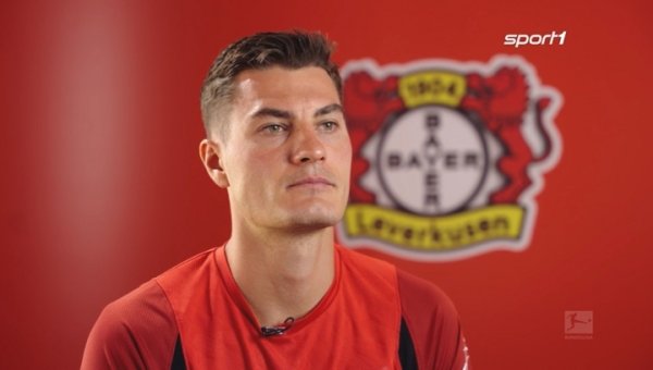 希克：对滕哈赫的初步印象很好，当今检修强度比阿隆索本事还大