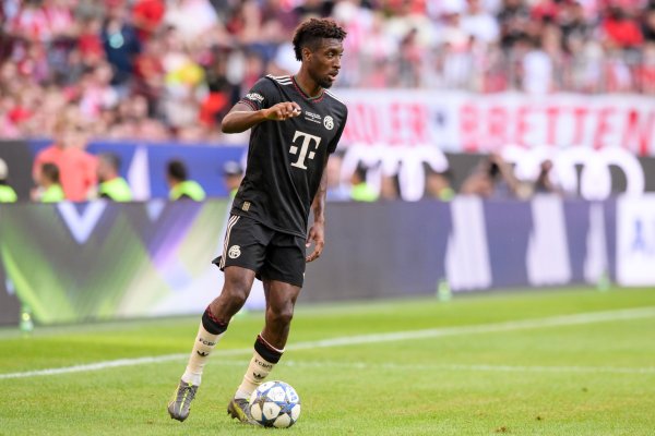 记者：科曼将至今天飞往中国香港，随后与利雅得得手签约