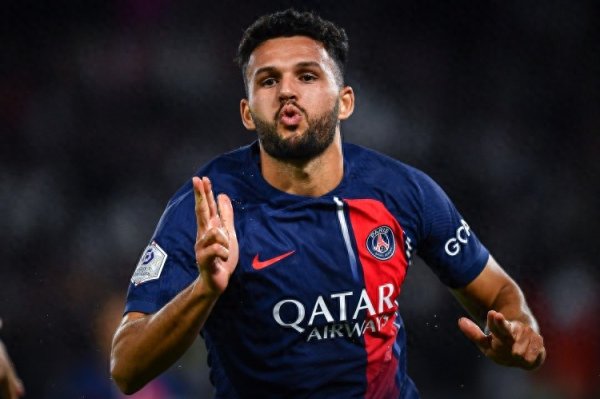 英媒: 纽卡专门贡萨洛-拉莫斯但他非独一选用 球员不思离开巴黎