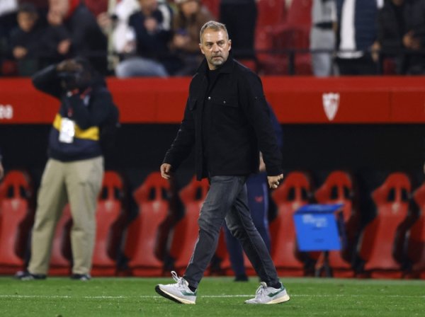 世体：巴萨卫冕之路不会狂妄，皇马和马竞鼎力引援对冠军发起冲击