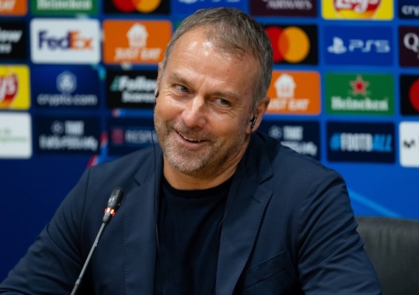 巴萨本世纪初次在西甲半场0-2逾期的情况下逆转，此前13次1平12负