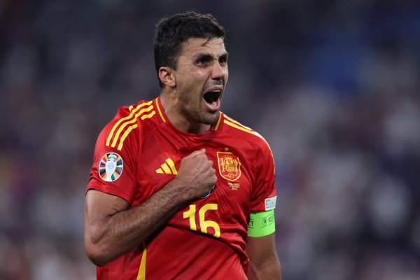 罗德里：很欢娱能回到国度队，体魄景况很好，当今只需要找回节律