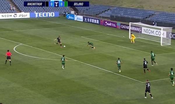 裂缝百出！国安边路盯东说念主不紧，后点遏制漏东说念主，开场3分钟即丢球