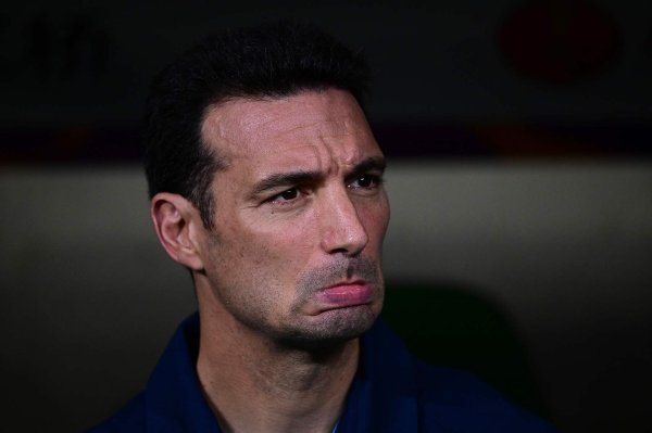 斯卡洛尼：下一场新东说念主皆会上，我念念尝试5-3-2阵型