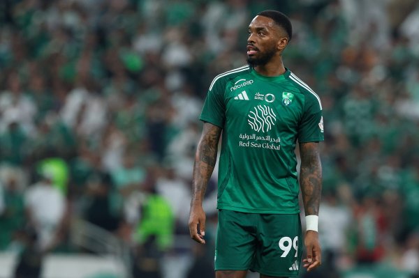 记者：托尼为了寰宇杯可以租赁回英超，热刺和曼联都存在可能性