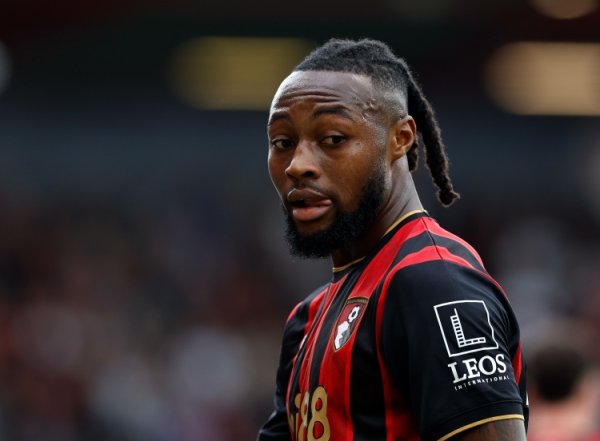 6球3助！太阳报：塞梅尼奥曾只可在大学联赛踢球，后转换饮食民风