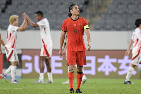 媒体东说念主：国驾御一任主帅只然而外教才对；国安新帅11月不一定到位