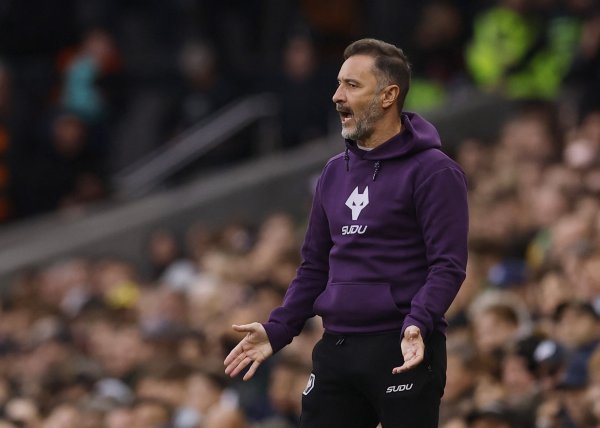 电讯报：狼队主席周日已讲述佩雷拉下课的决定