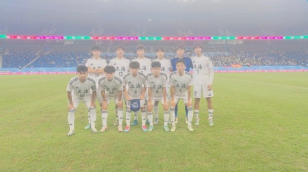 东体谈全运会上海男足逆转新疆：队员盛赞徐根宝关键技艺“敲打”