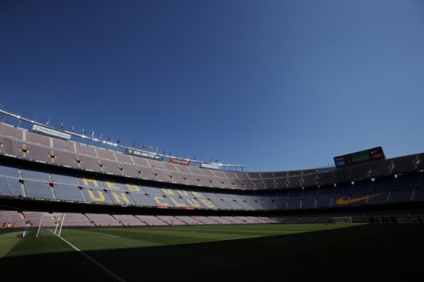 阿斯：巴萨对阵阿拉维斯比赛，欧足联会派查验员查验诺坎普步履