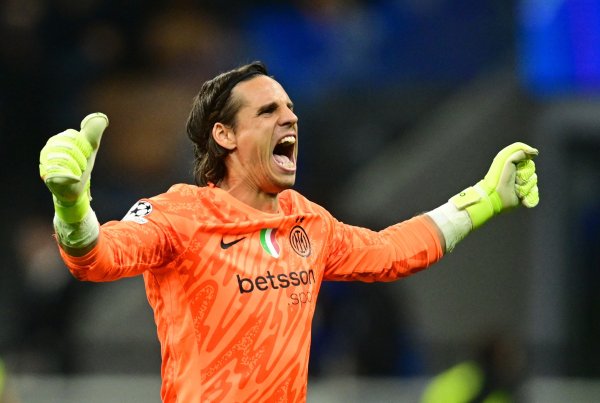 王人沃：索默已经咱们的头号门将 迪乌夫的进展值得赞美