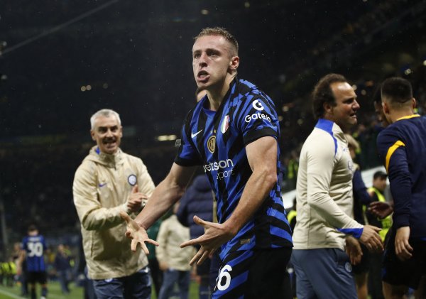 意媒：那不勒斯思了解是否能从国米签下弗拉欧好意思，已知球员愿加盟