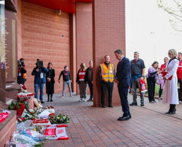 卫报：希尔斯堡惨案经14年探访列出警方造作，无东说念主担责引家属震怒