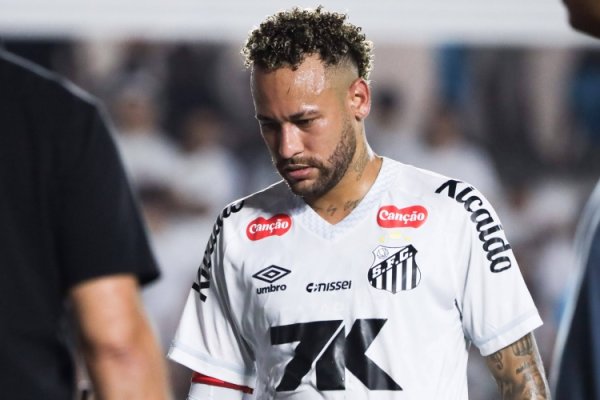 记者：桑托斯已启动和内马尔张开续约道判，球员思再遵守一赛季